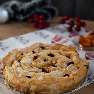 Тиквеник 1 кг. Домашно приготвен тиквеник по специалната рецепта на Daisy bakery. За любителите на изненадите!